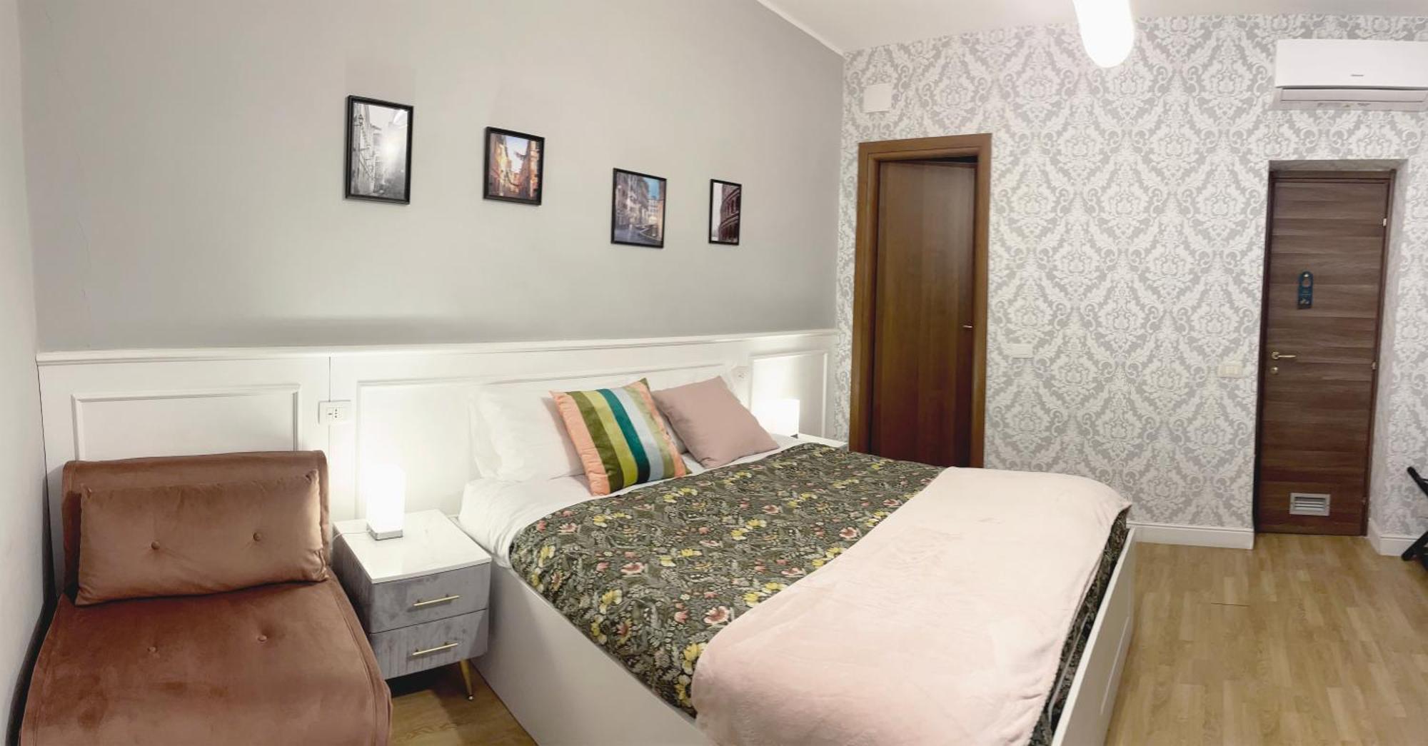רומא Monti49 Guesthouse מראה חיצוני תמונה