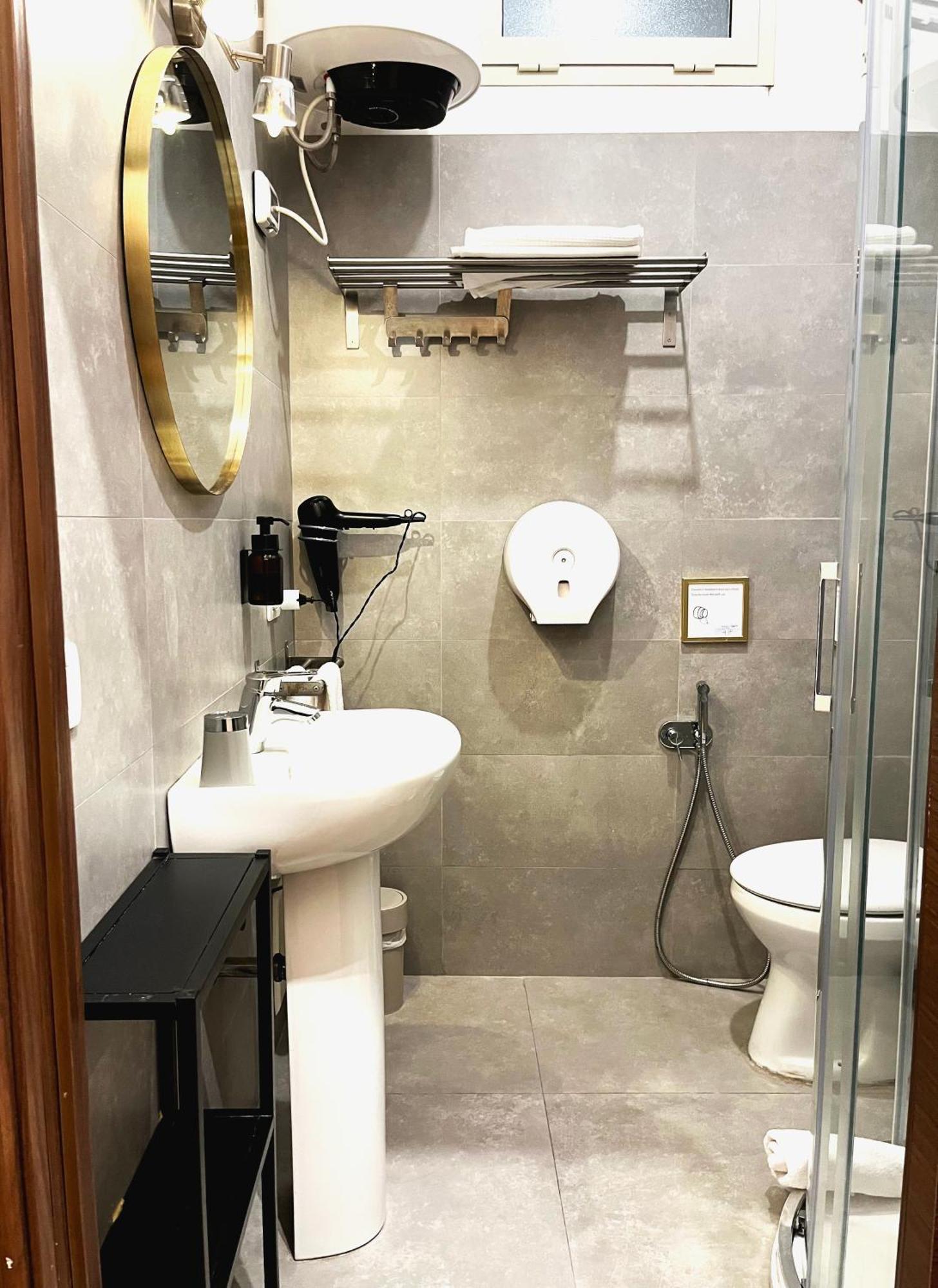 רומא Monti49 Guesthouse מראה חיצוני תמונה