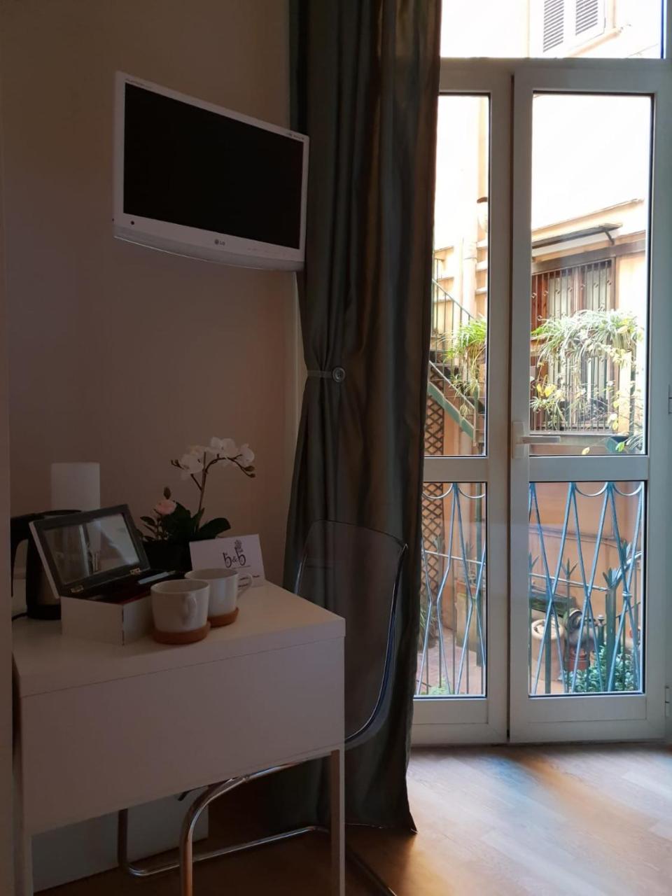 רומא Monti49 Guesthouse מראה חיצוני תמונה